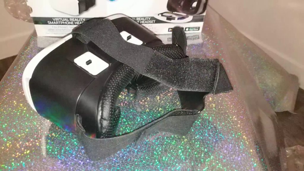  How to use the ONN VR headset 